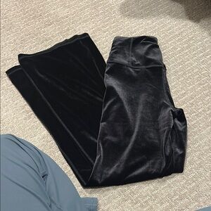 Athlete black velvet leggings